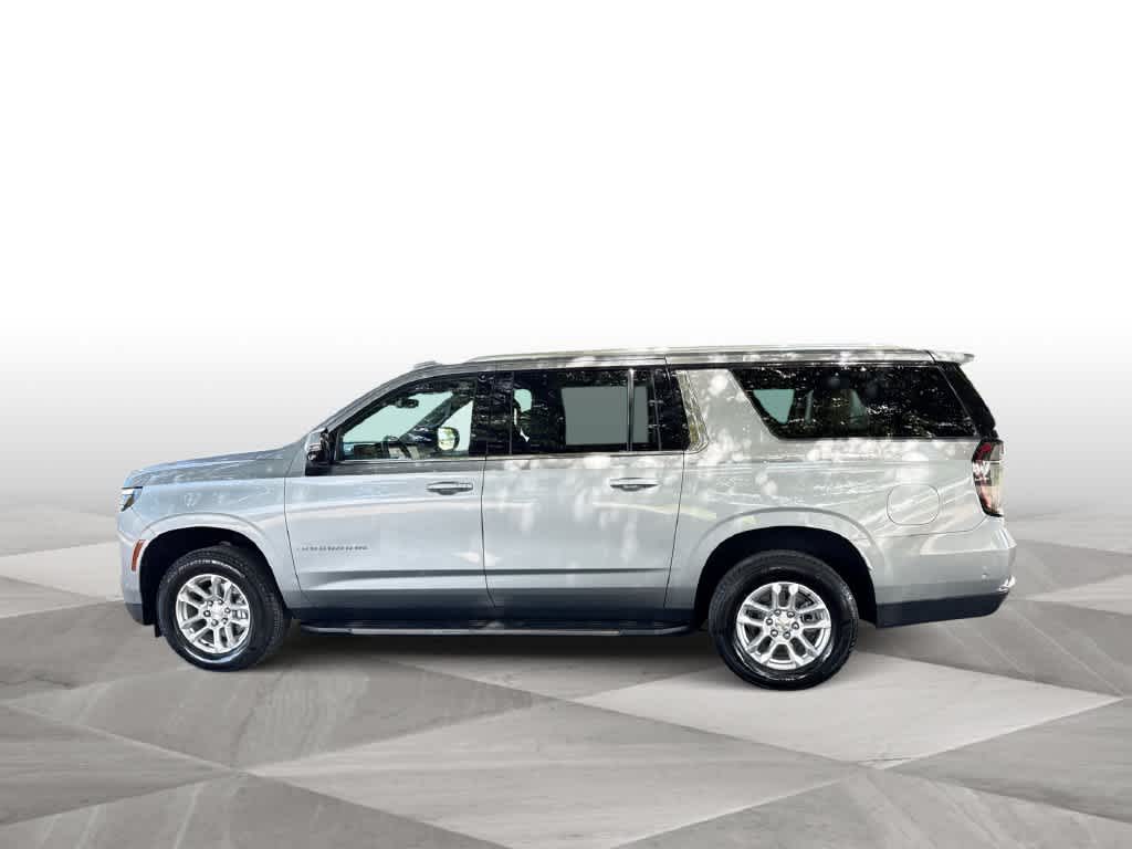 2025 Chevrolet Suburban LT