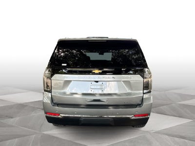2025 Chevrolet Suburban LT