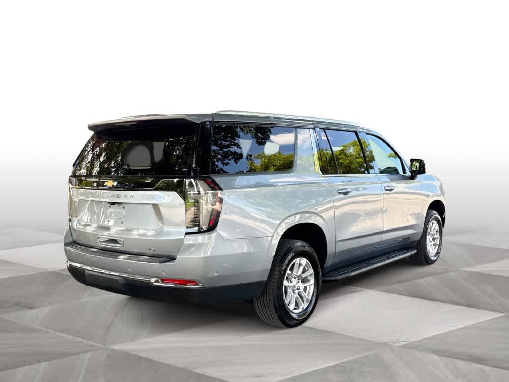 2025 Chevrolet Suburban LT