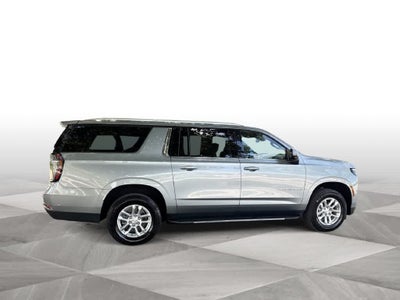 2025 Chevrolet Suburban LT