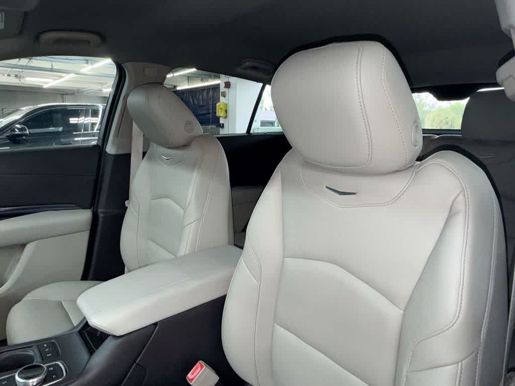 2023 Cadillac XT4 FWD Luxury