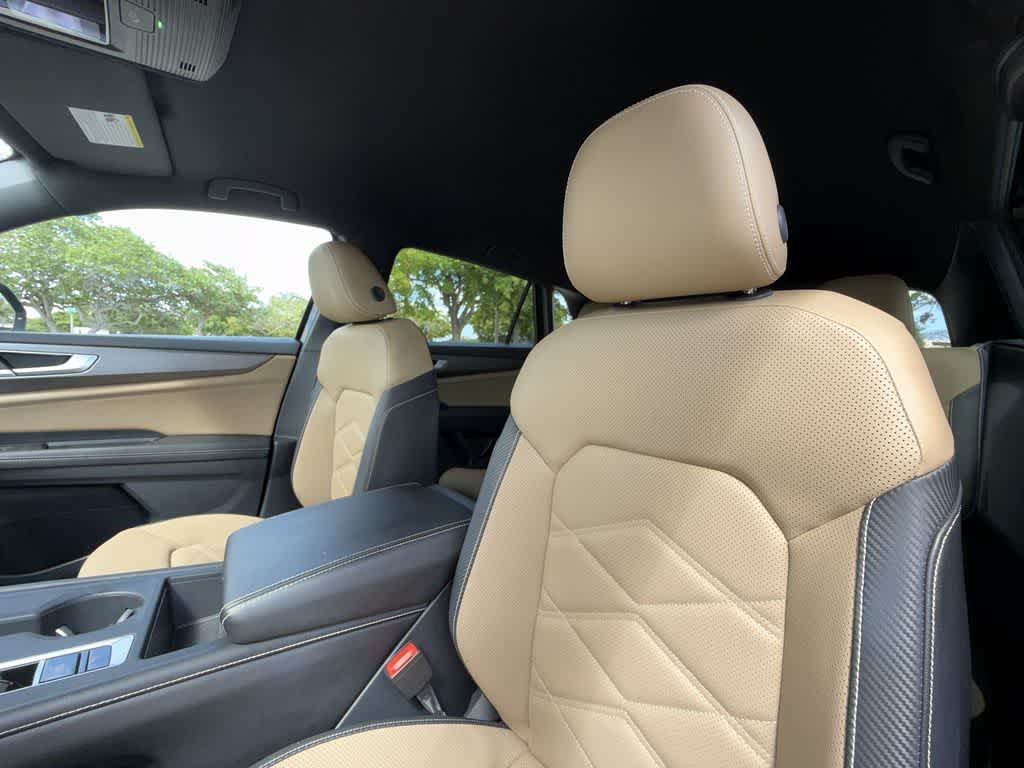 2024 Volkswagen Atlas Cross Sport 2.0T SE