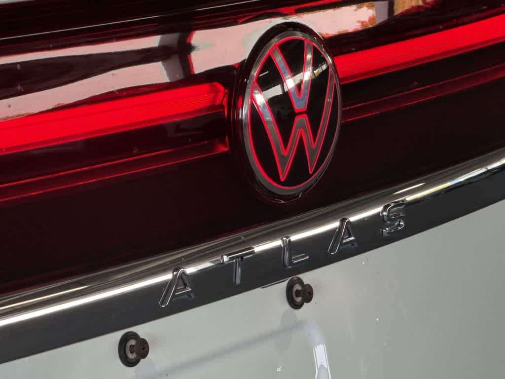 2025 Volkswagen Atlas Cross Sport 2.0T SE w/Technology