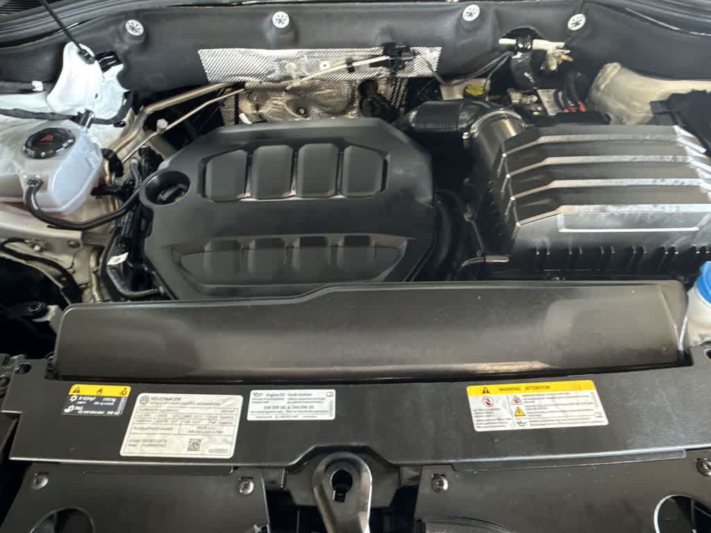 2025 Volkswagen Atlas Cross Sport 2.0T SE w/Technology