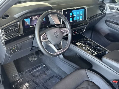 2025 Volkswagen Atlas Cross Sport 2.0T SE w/Technology