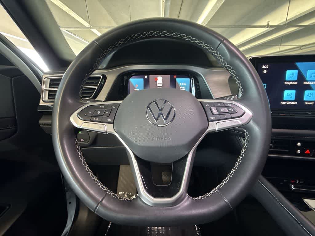 2025 Volkswagen Atlas Cross Sport 2.0T SE w/Technology