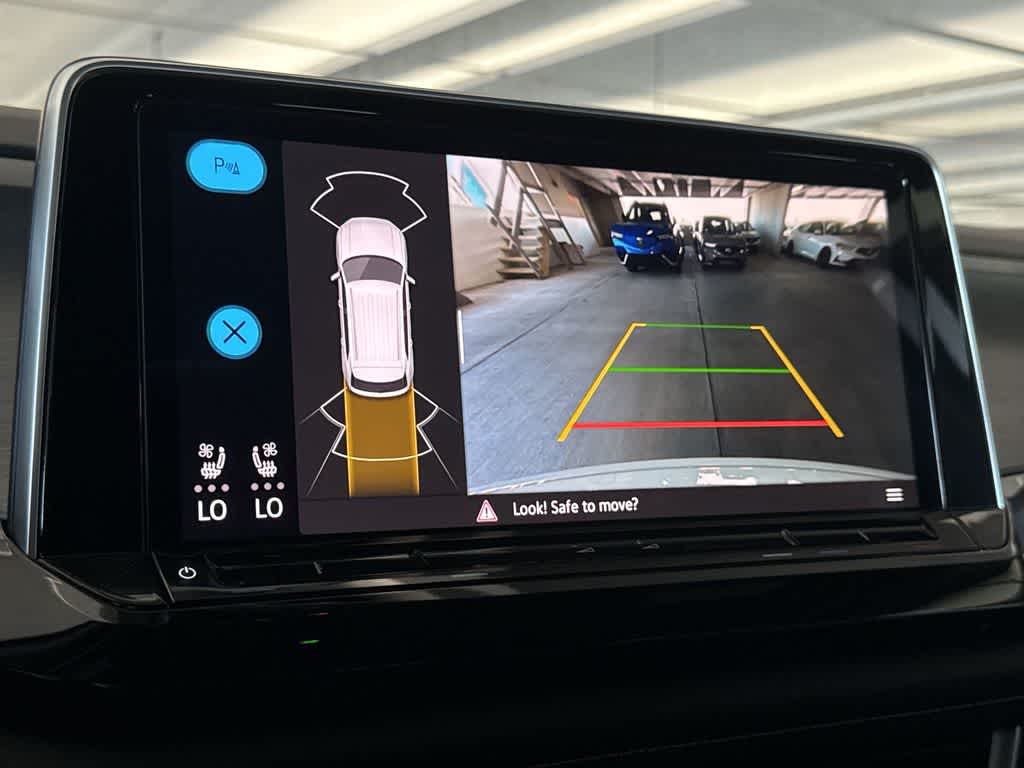 2025 Volkswagen Atlas Cross Sport 2.0T SE w/Technology