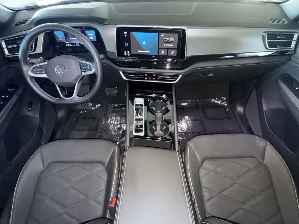 2025 Volkswagen Atlas Cross Sport 2.0T SE w/Technology