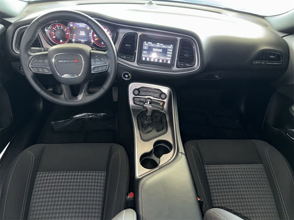 2021 Dodge Challenger SXT