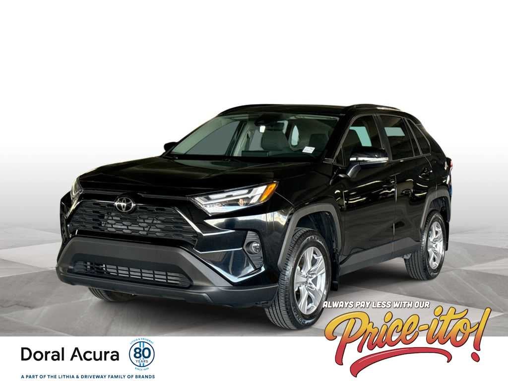 2025 Toyota RAV4 XLE