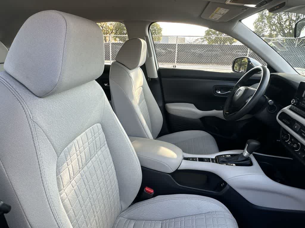2025 Honda HR-V LX