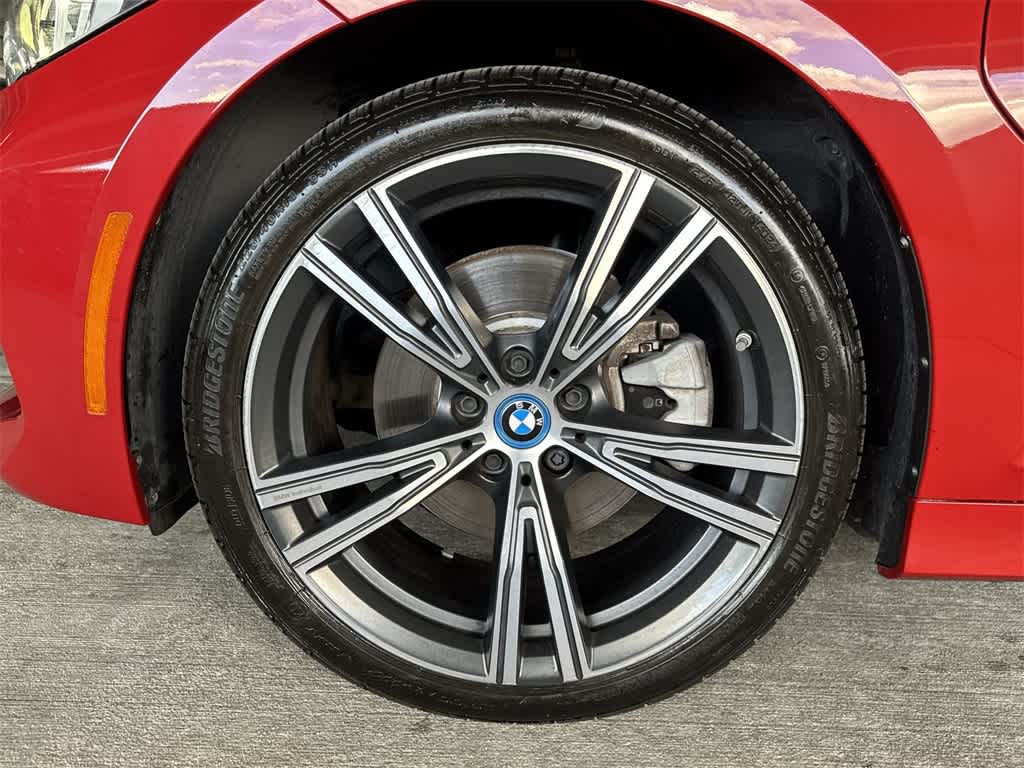 2023 BMW 3 Series 330e