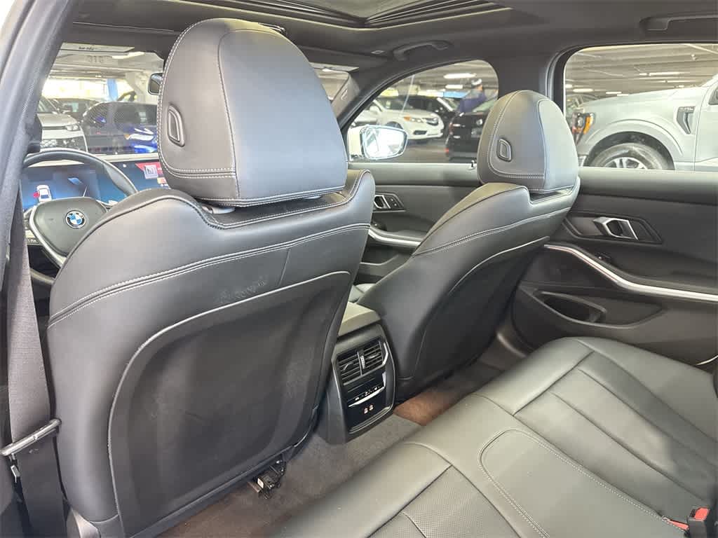 2024 BMW 3 Series 330i xDrive