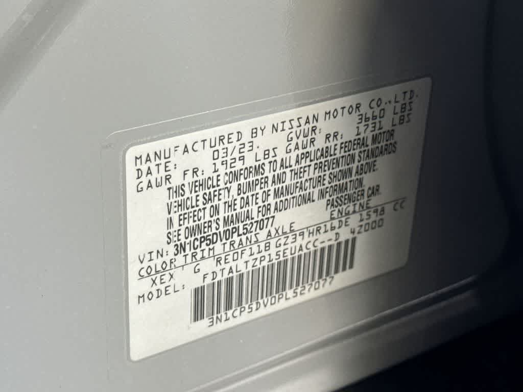 2023 Nissan Kicks SR