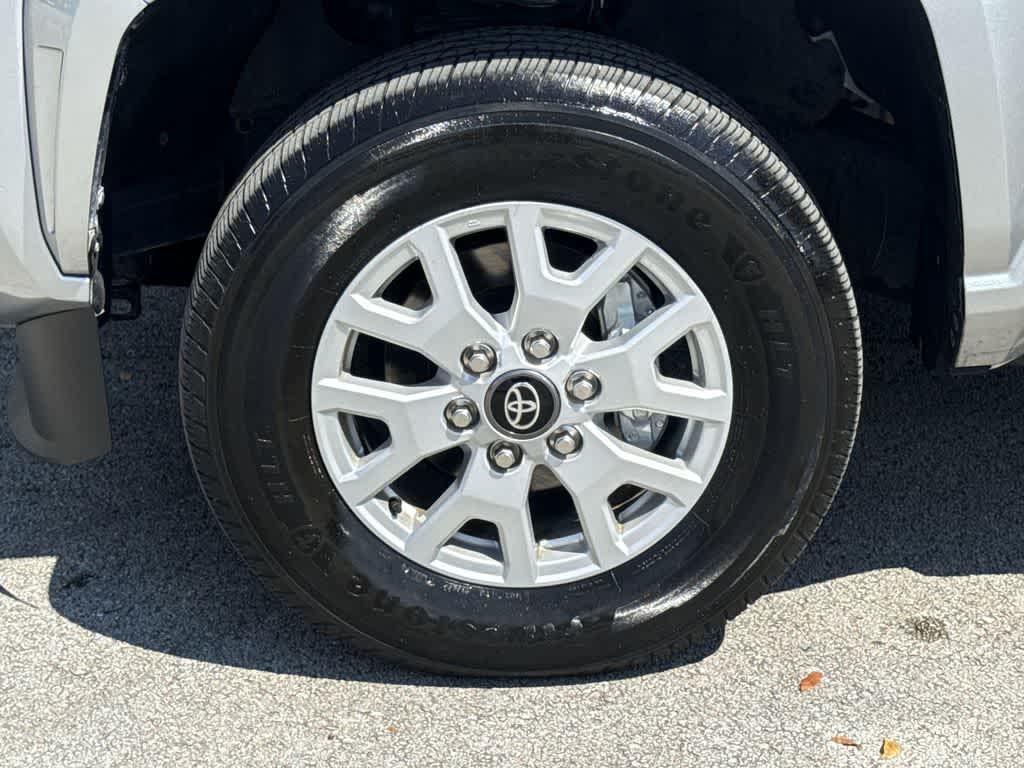 2025 Toyota Tacoma SR5
