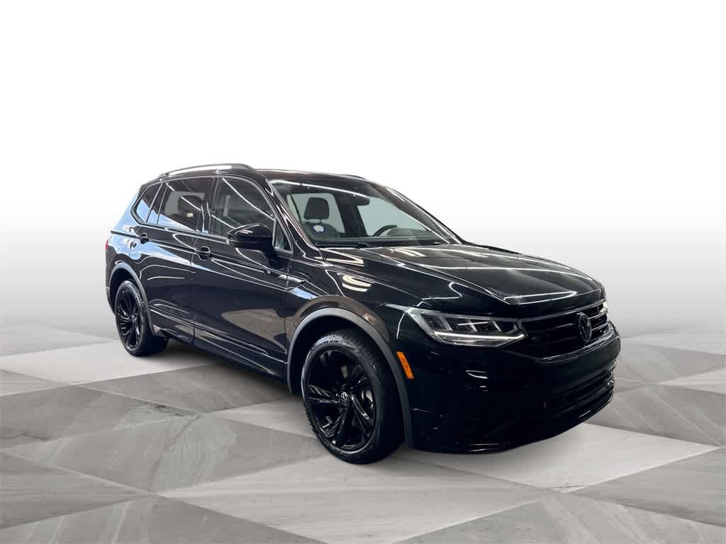 2024 Volkswagen Tiguan SE R-Line Black