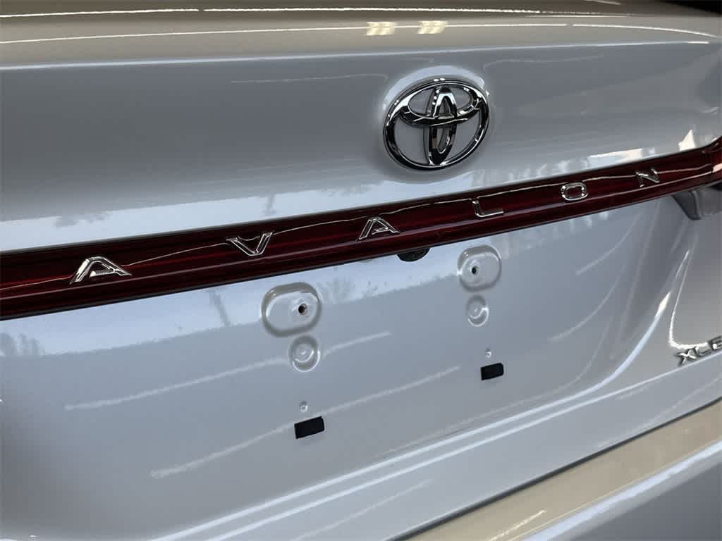 2019 Toyota Avalon XLE