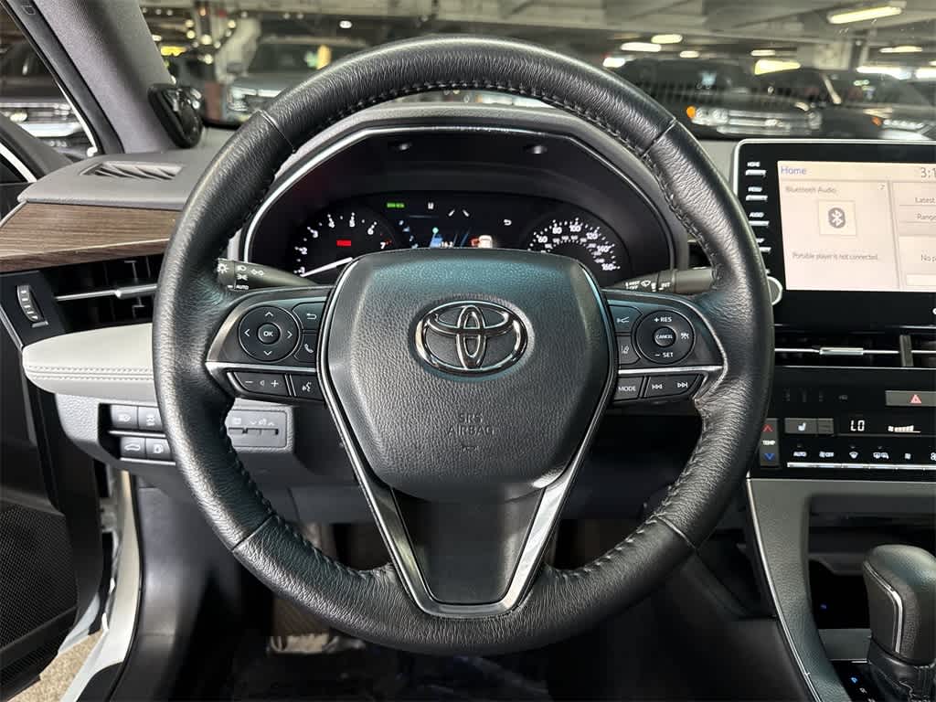 2019 Toyota Avalon XLE