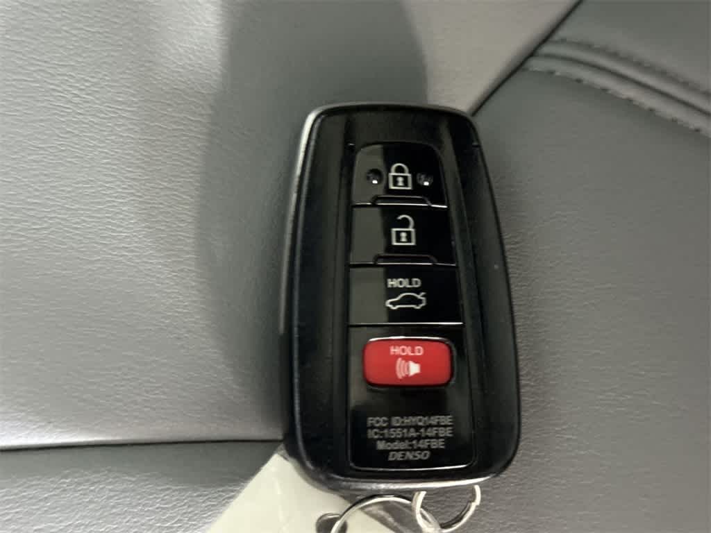 2019 Toyota Avalon XLE