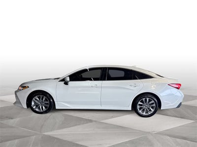 2019 Toyota Avalon XLE