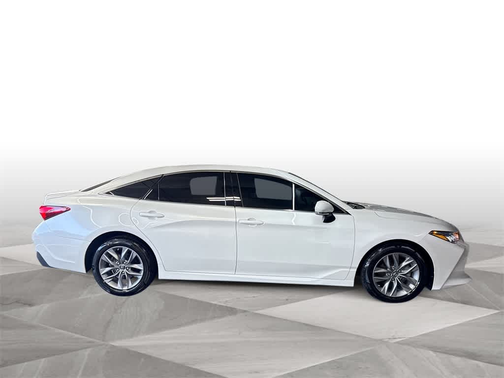2019 Toyota Avalon XLE