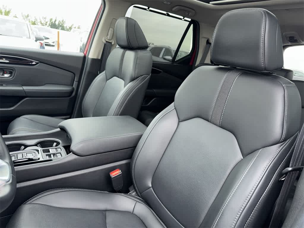 2025 Honda Pilot Touring