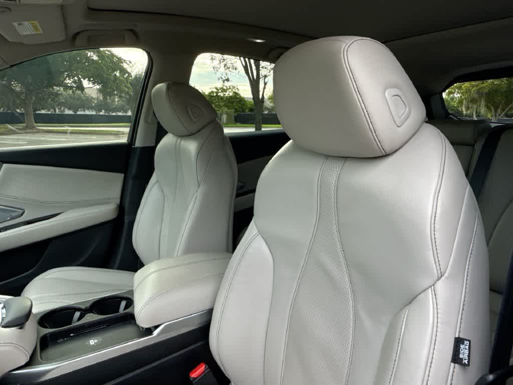 2025 Acura RDX w/Technology Package