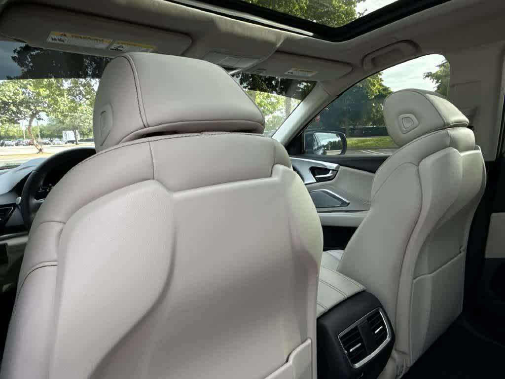 2025 Acura RDX w/Technology Package