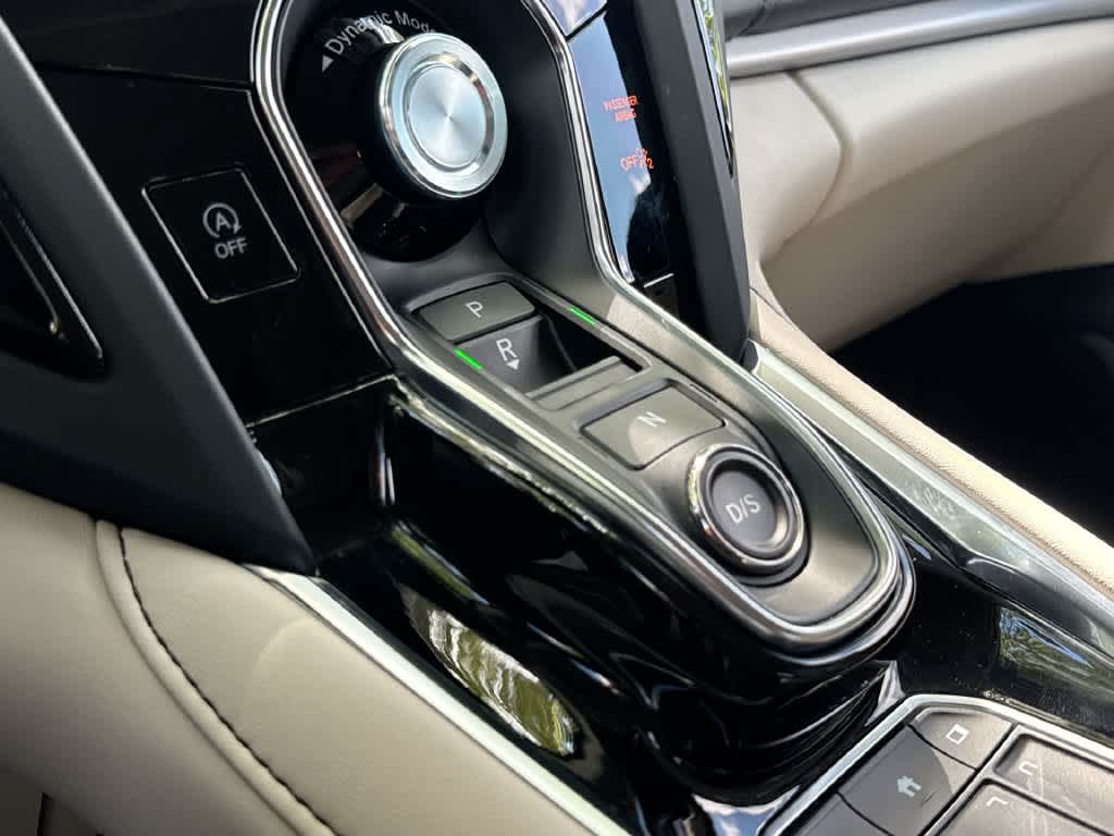 2025 Acura RDX w/Technology Package