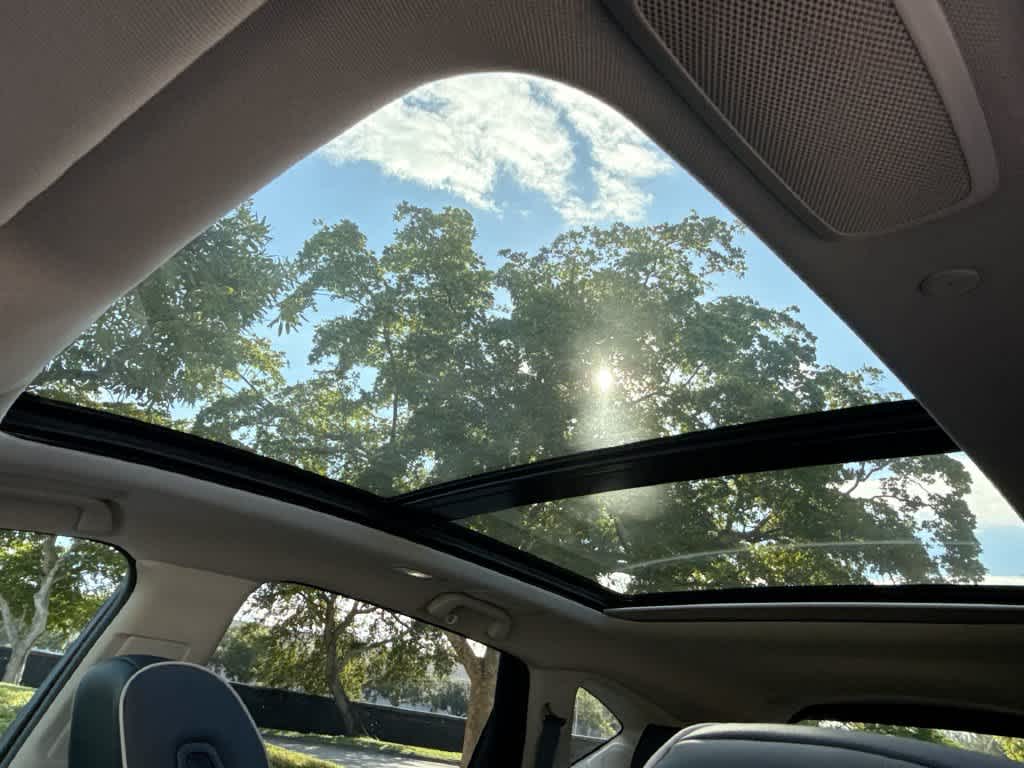 2023 Acura RDX w/Advance Package