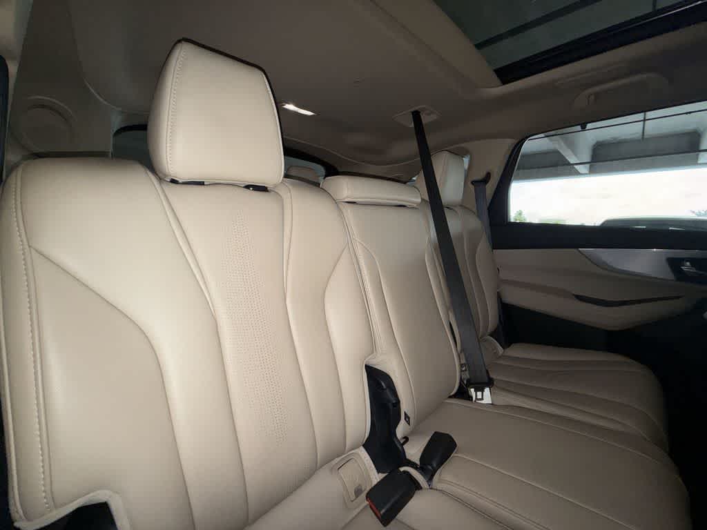 2025 Acura MDX w/Technology Package