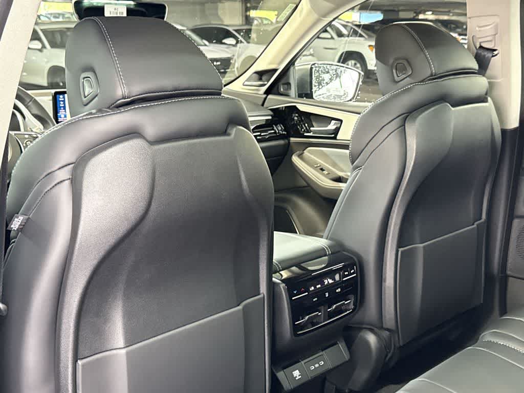2026 Acura MDX w/Technology Package