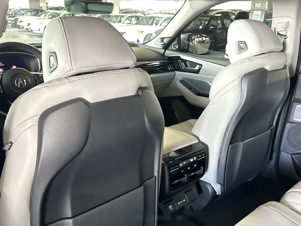 2025 Acura MDX w/Technology Package