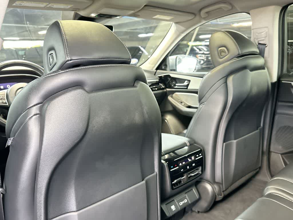 2024 Acura MDX w/Technology Package