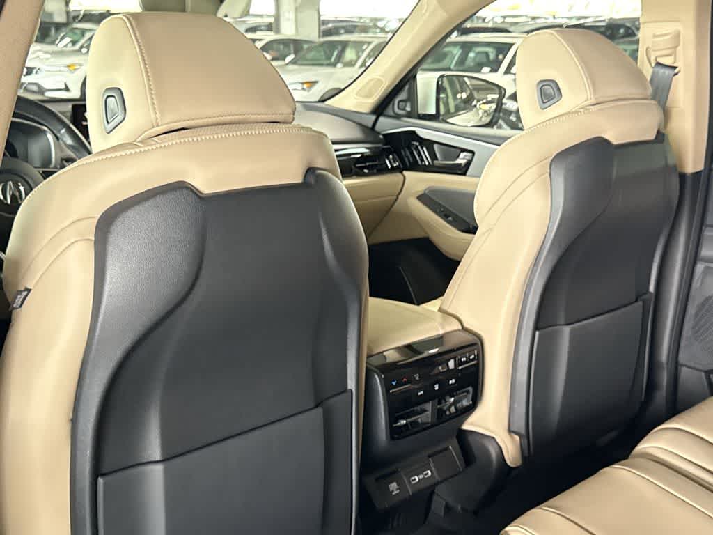 2023 Acura MDX w/Technology Package