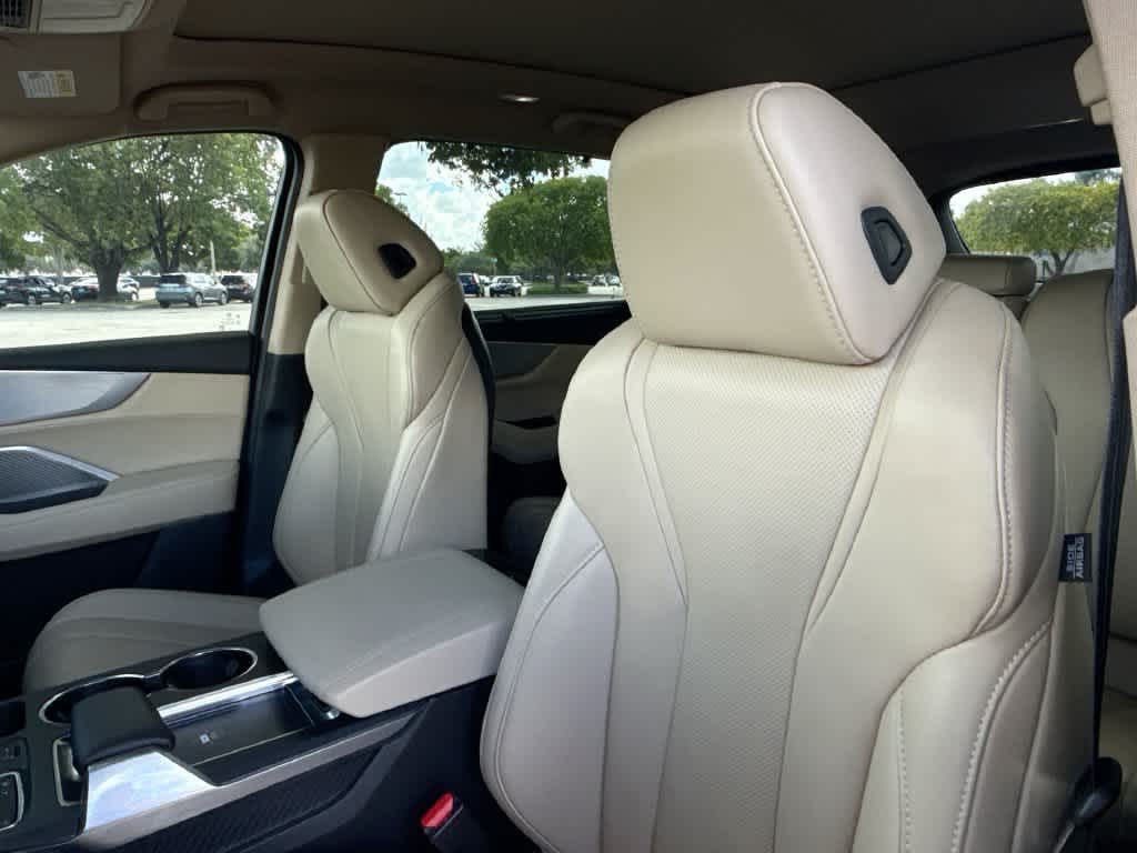 2024 Acura MDX w/Technology Package