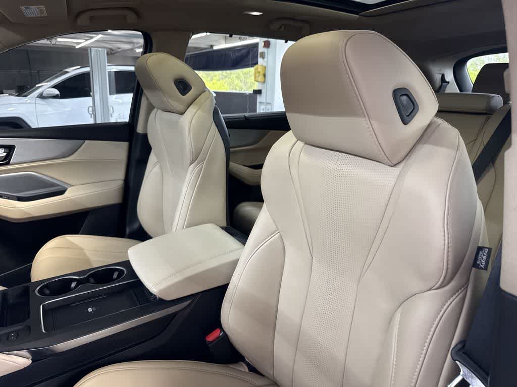 2025 Acura MDX w/Technology Package