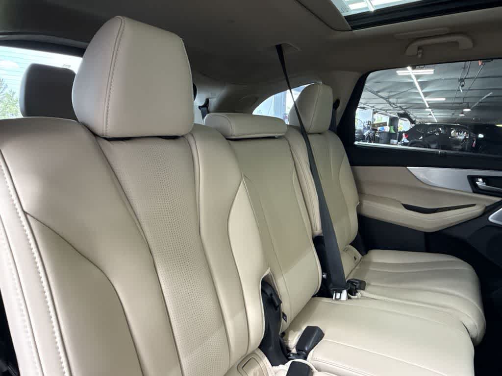 2025 Acura MDX w/Technology Package