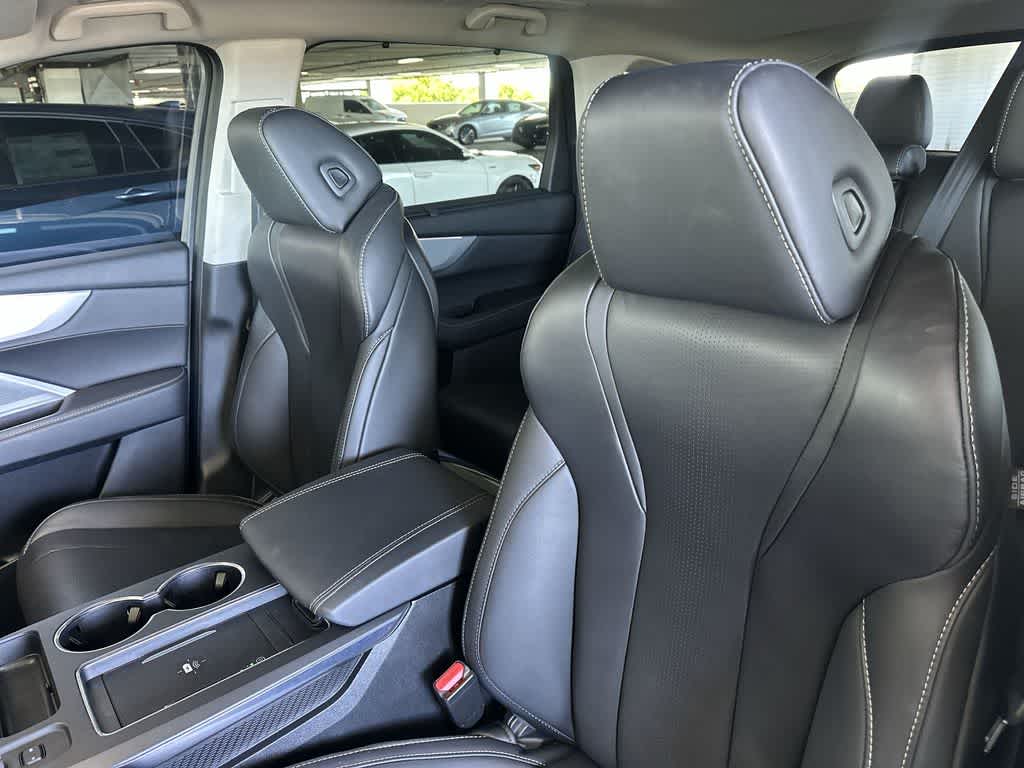 2025 Acura MDX w/Technology Package