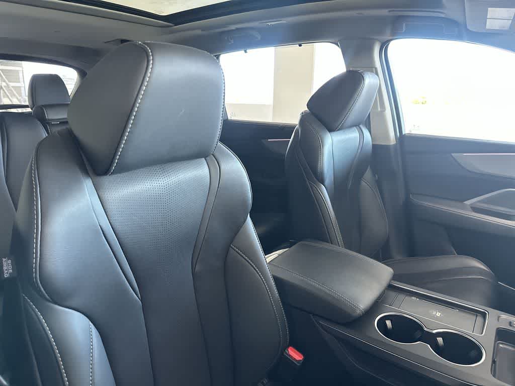 2025 Acura MDX w/Technology Package