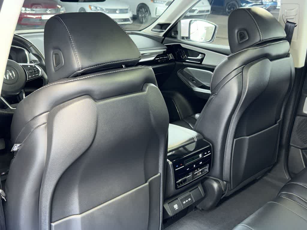 2025 Acura MDX w/Technology Package