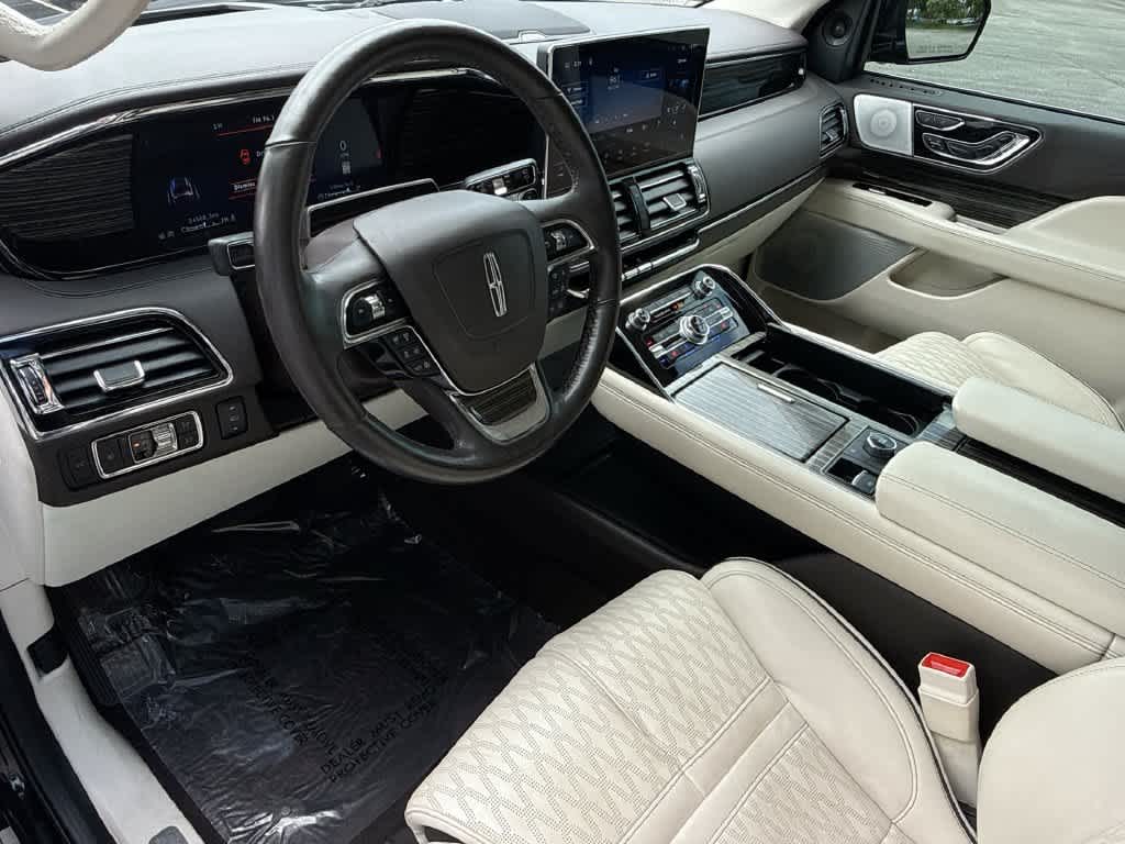 2023 Lincoln Navigator L Black Label