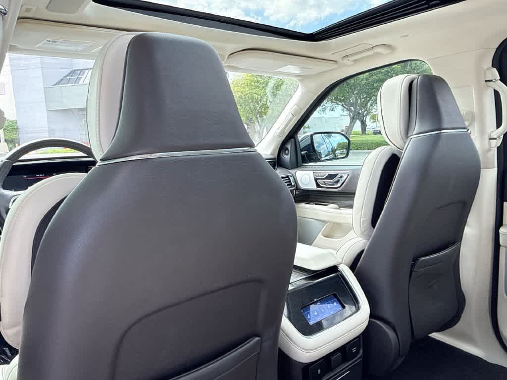 2023 Lincoln Navigator L Black Label