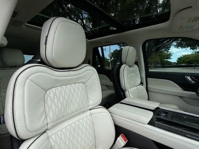 2023 Lincoln Navigator L Black Label