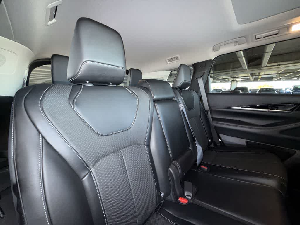 2023 INFINITI QX60 PURE