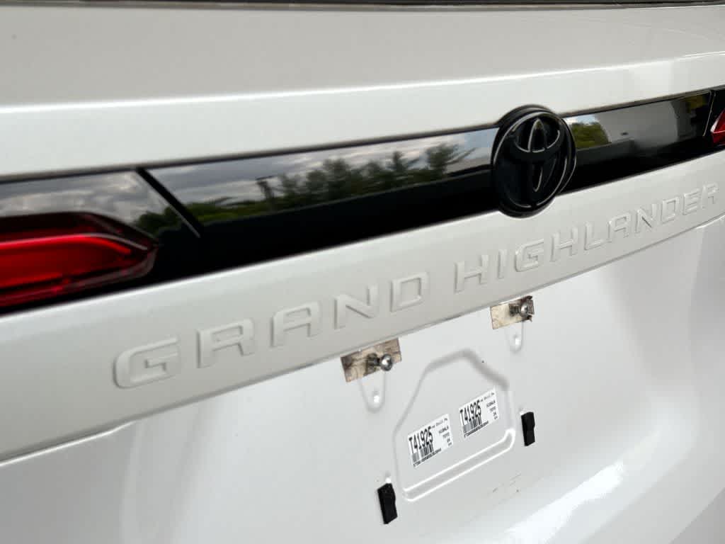 2024 Toyota Grand Highlander XLE
