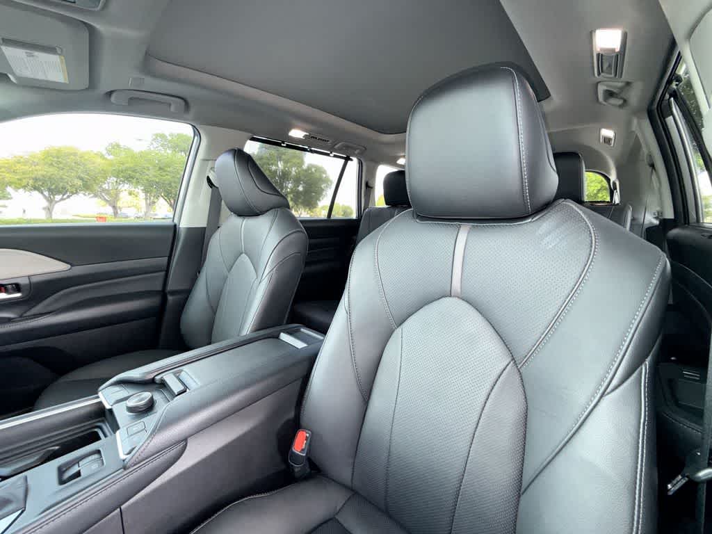 2025 Toyota Grand Highlander Platinum