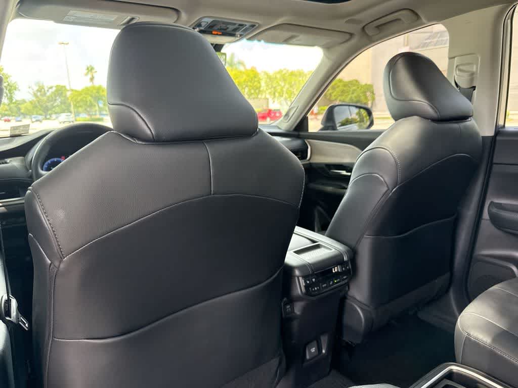 2025 Toyota Grand Highlander Platinum