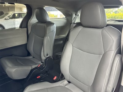 2022 Toyota Sienna XLE