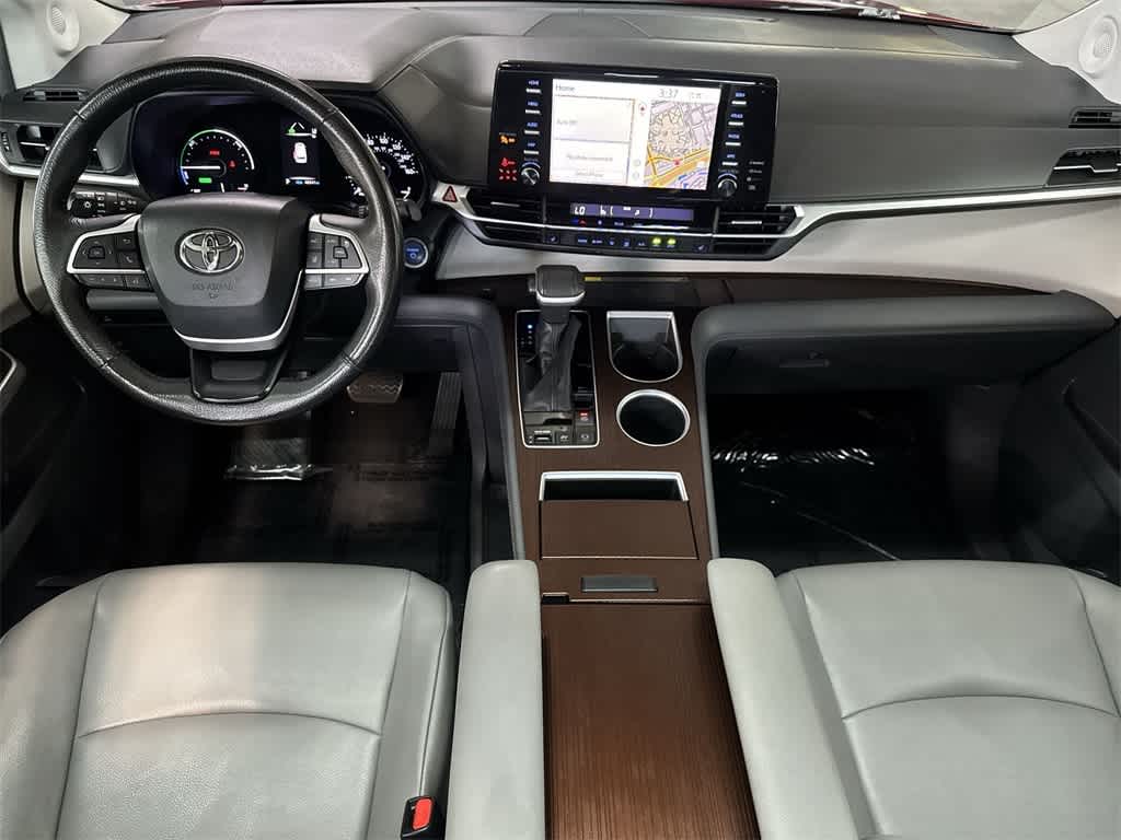 2022 Toyota Sienna XLE